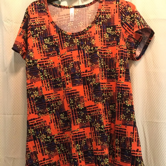 tops - Picture 3 of 12